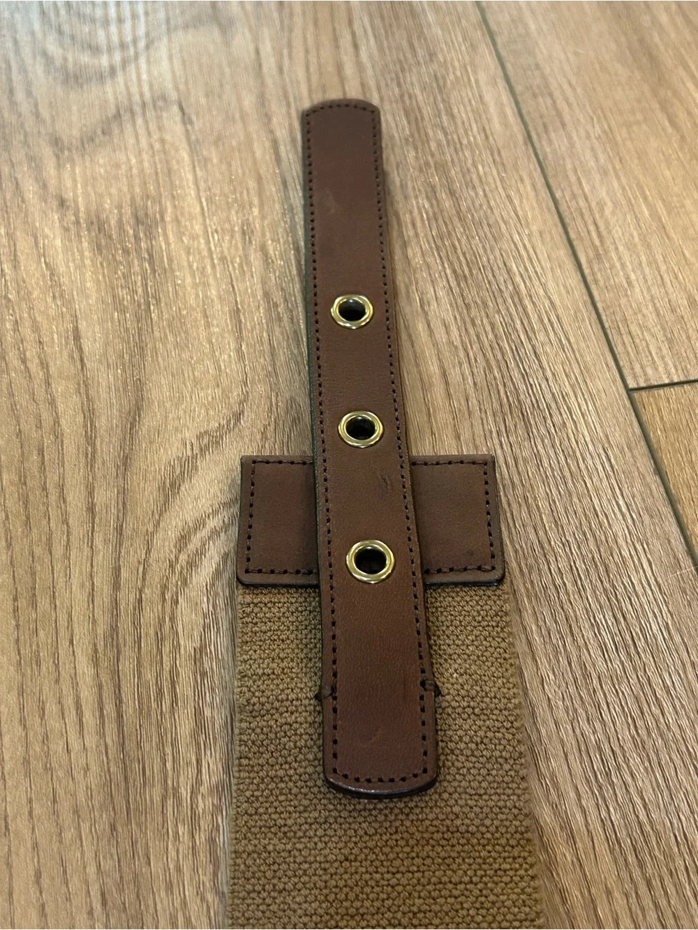 J.Crew Wide stretch belt with brown trim and brass-tone buckle. Size M - Picture 4 of 8
